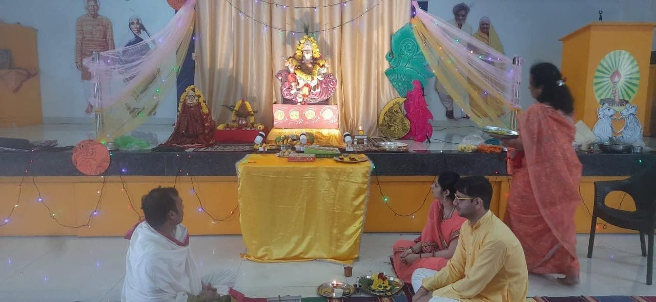 गणेश चतुर्थी — गणेश स्थापना
