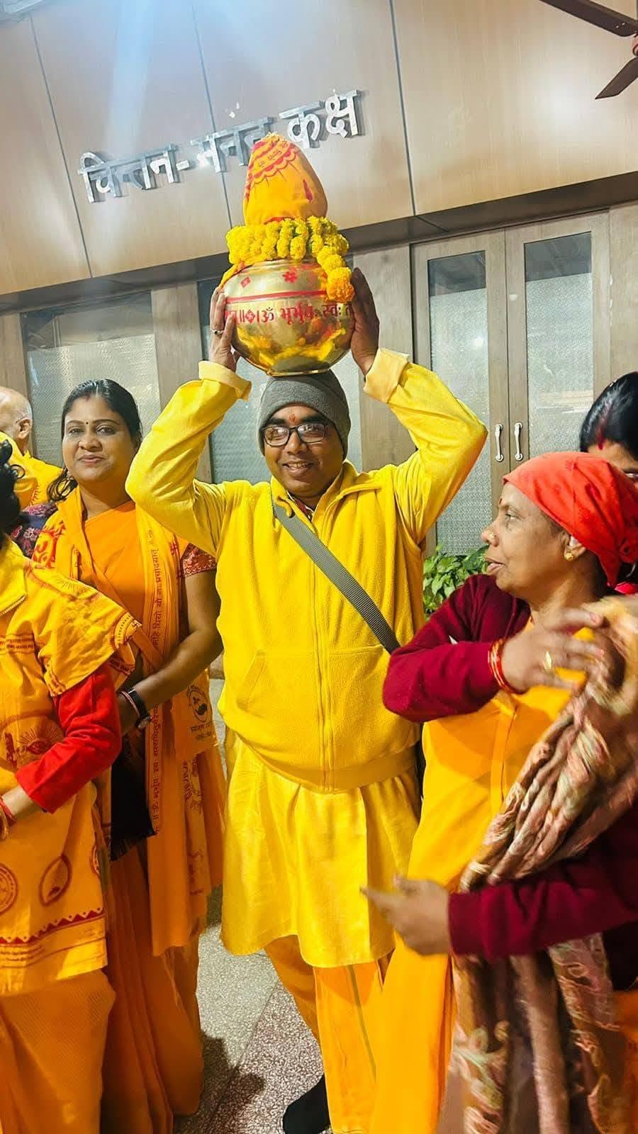 2024 — एक परिवार रूप में सेवा